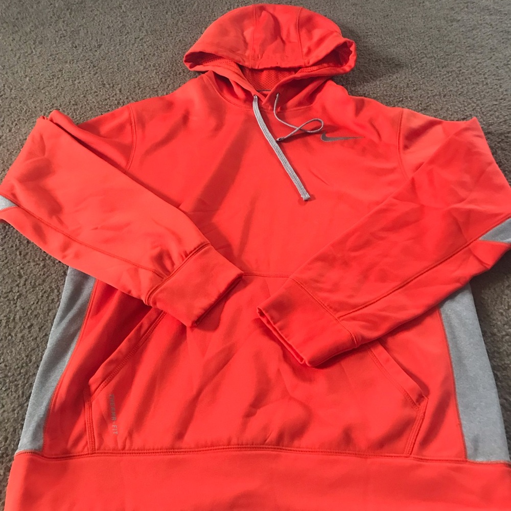 Nike Therma-Fit Hoodie